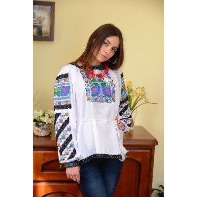 SALE!! Embroidered blouse "Isabelle", size L